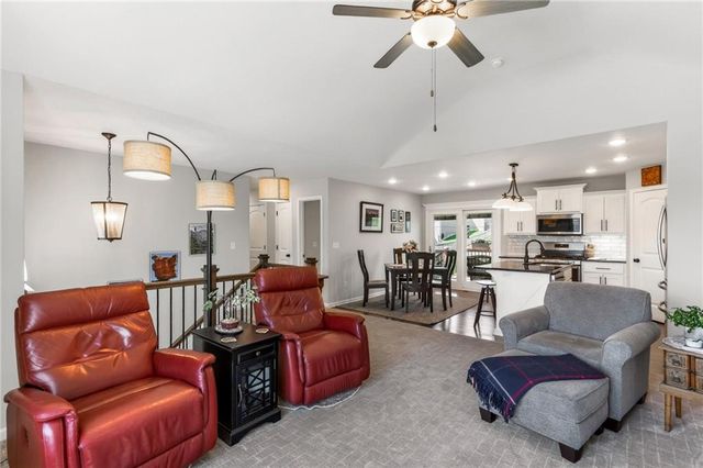 1704 Chestnut Street, Kearney, MO 64060