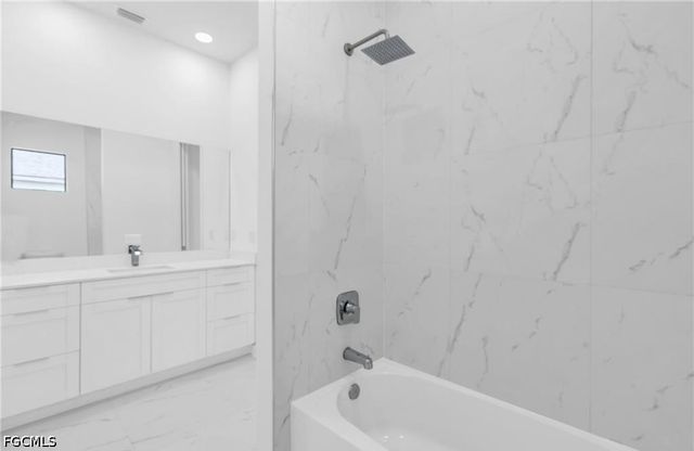 3924 NW 38th ST, Cape Coral, FL 33993
