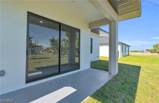 3924 NW 38th ST, Cape Coral, FL 33993