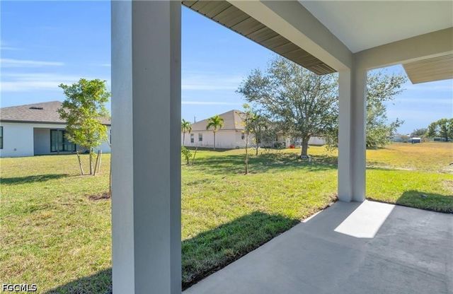 3924 NW 38th ST, Cape Coral, FL 33993