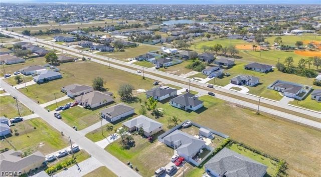 3924 NW 38th ST, Cape Coral, FL 33993