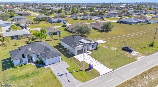 3924 NW 38th ST, Cape Coral, FL 33993