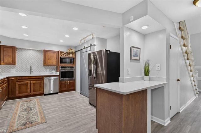 2204 Timberdale CT, Virginia Beach, VA 23456