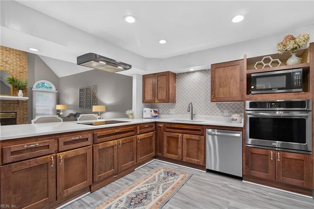 2204 Timberdale CT, Virginia Beach, VA 23456