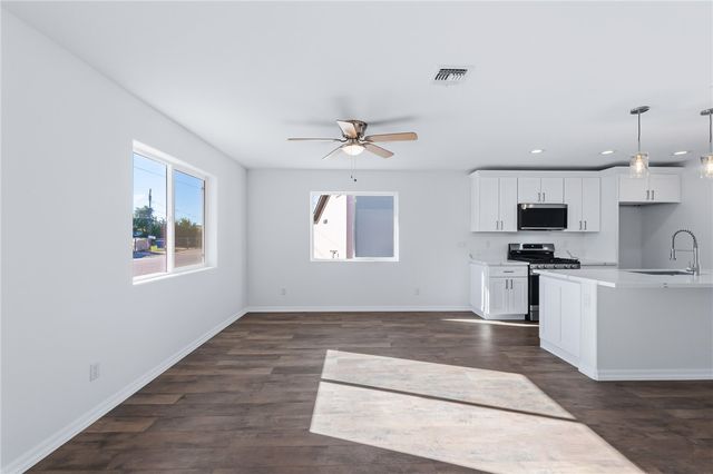 1805 Coronado Boulevard, Bullhead City, AZ 86442