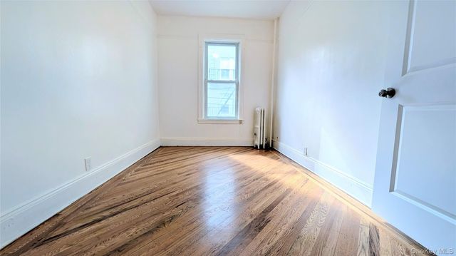 18-44 21st Drive, Astoria, NY 11105