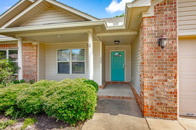 300 Weathering Lane, Austin, AR 72007