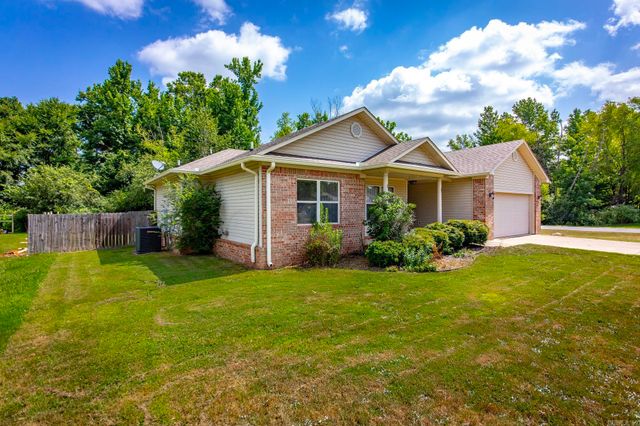 300 Weathering Lane, Austin, AR 72007