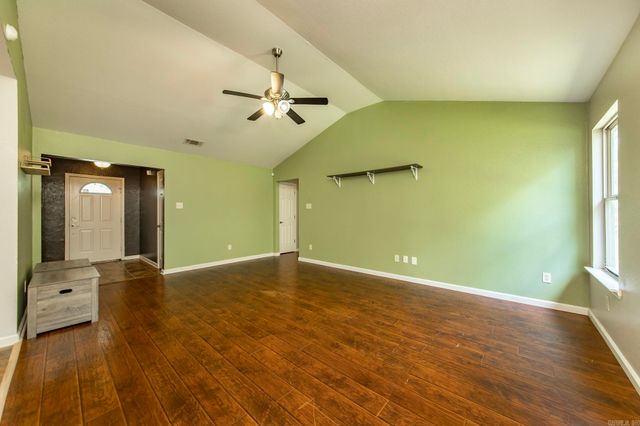 300 Weathering Lane, Austin, AR 72007