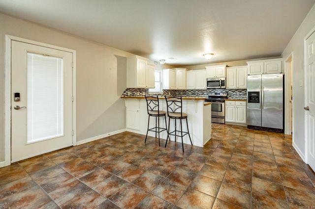 300 Weathering Lane, Austin, AR 72007