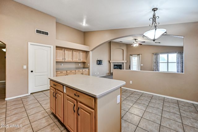 2400 E WHITTEN Street, Chandler, AZ 85225