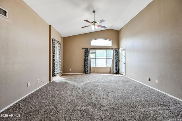 2400 E WHITTEN Street, Chandler, AZ 85225