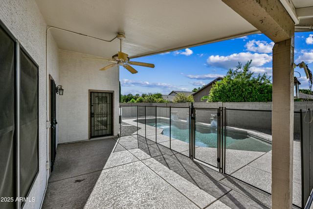 2400 E WHITTEN Street, Chandler, AZ 85225