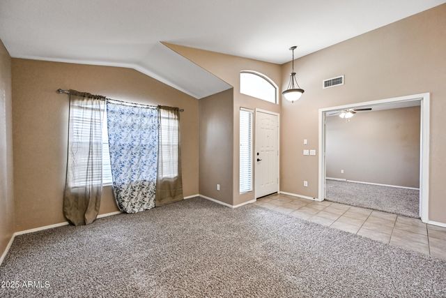 2400 E WHITTEN Street, Chandler, AZ 85225