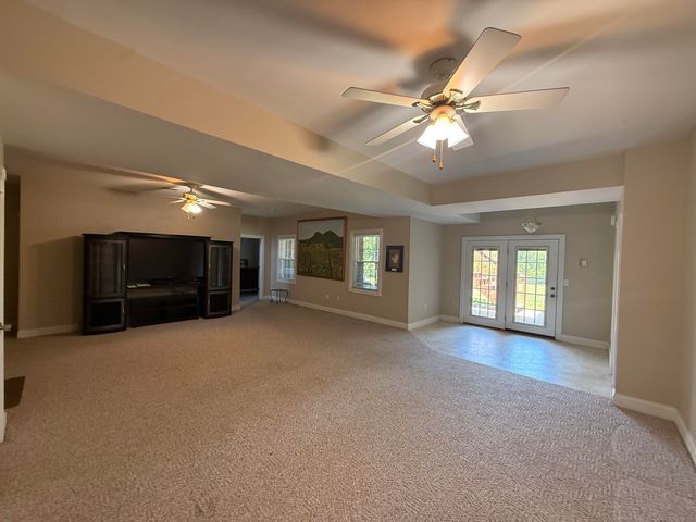 700 Carolina Court, Richmond, KY 40475