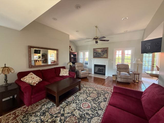 700 Carolina Court, Richmond, KY 40475