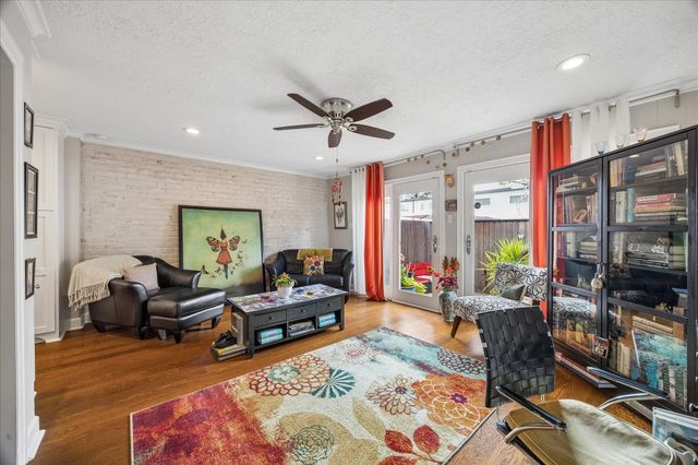 413 N Post Oak Lane 413, Houston, TX 77024