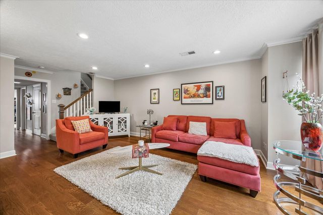 413 N Post Oak Lane 413, Houston, TX 77024