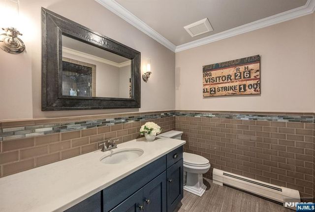 11 Aldbury Drive, Upper Saddle River, NJ 07458