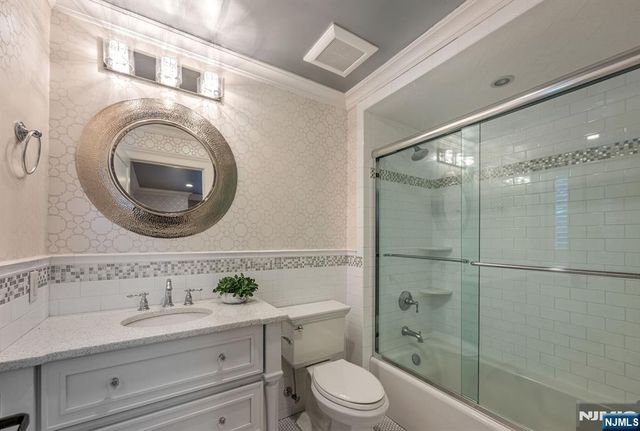 11 Aldbury Drive, Upper Saddle River, NJ 07458