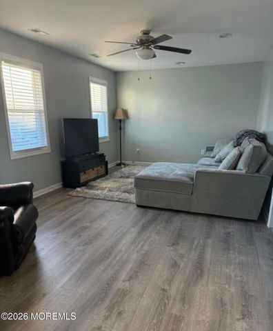 40 Bay Shore Drive A & B, Toms River, NJ 08753