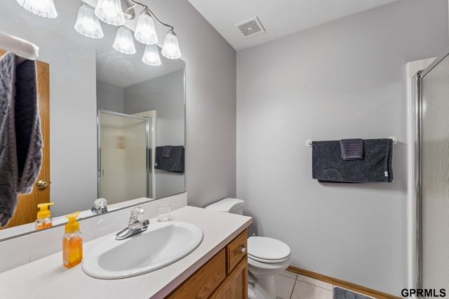 7206 S 157Th Street, Omaha, NE 68136