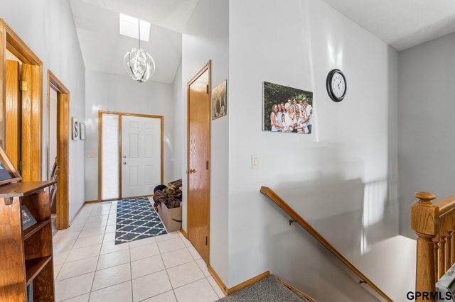 7206 S 157Th Street, Omaha, NE 68136