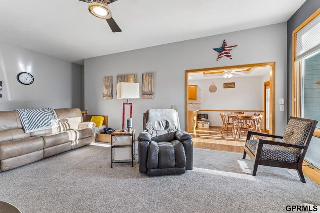 7206 S 157Th Street, Omaha, NE 68136