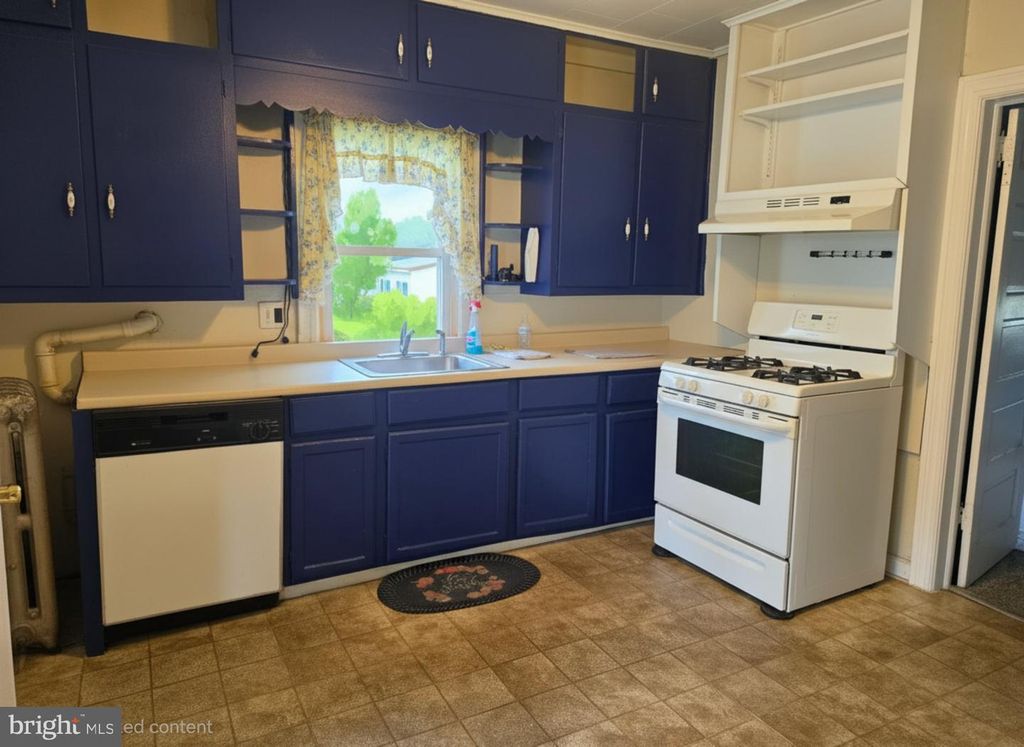 719 LILY ST, HAMILTON, NJ 08610 — photo 3