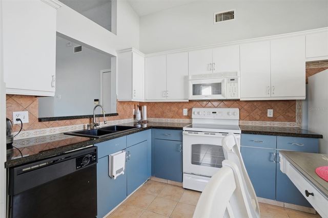 9760 VIOLET DRIVE, Orlando, FL 32824