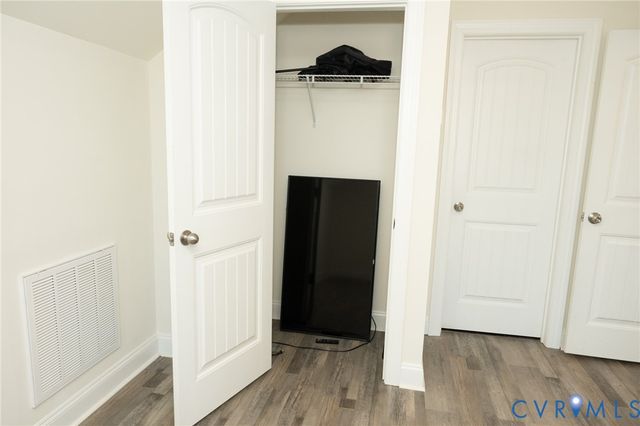 11649 Sinker Creek Dr, Chester, VA 23836