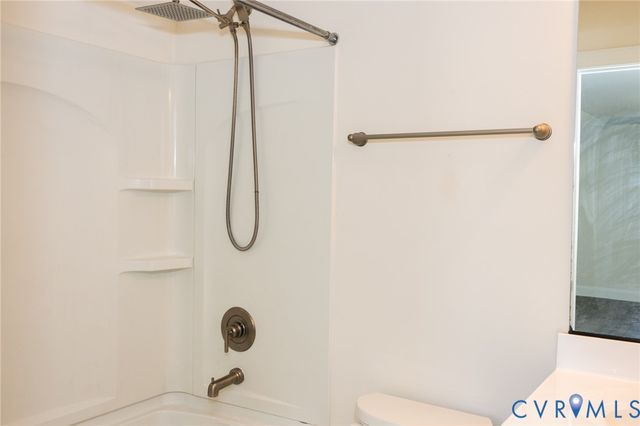 11649 Sinker Creek Dr, Chester, VA 23836