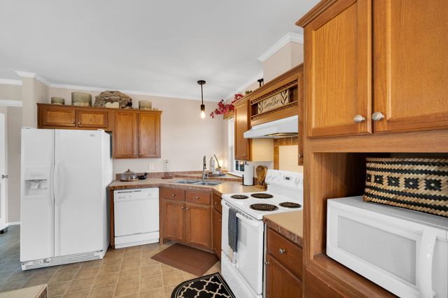 8103 County Road 409, Grandview, TX 76050