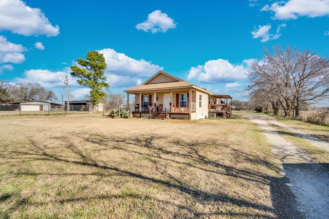 8103 County Road 409, Grandview, TX 76050