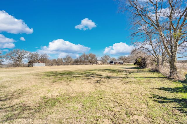 8103 County Road 409, Grandview, TX 76050