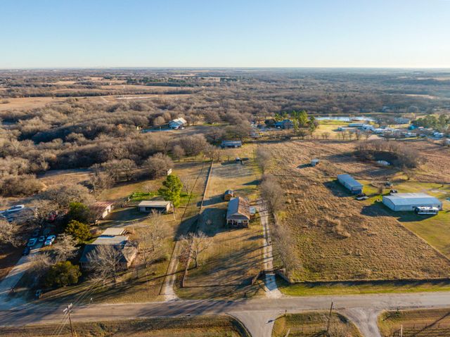8103 County Road 409, Grandview, TX 76050
