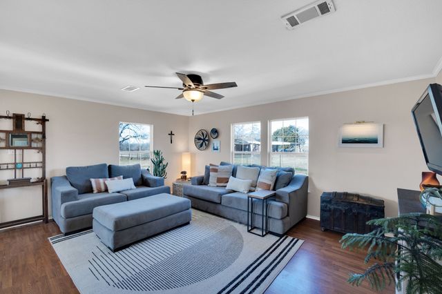 8103 County Road 409, Grandview, TX 76050