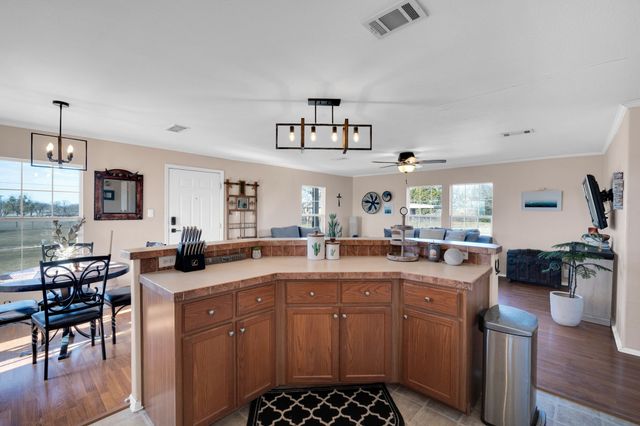 8103 County Road 409, Grandview, TX 76050