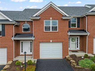 113 Anderson Station, Peters Twp, PA 15367
