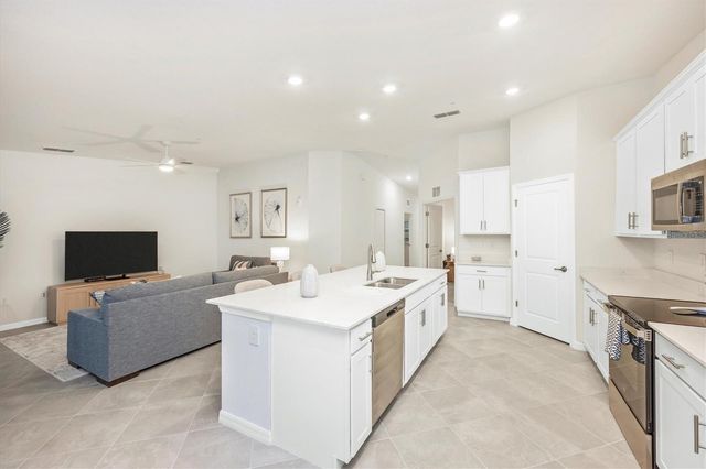 17505 OPAL SAND DRIVE 206, Venice, FL 34293