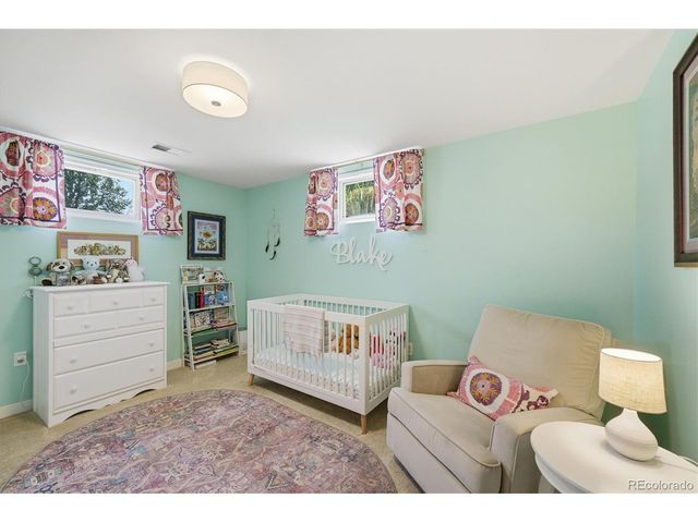 2955 S Zurich Ct, Denver, CO 80236