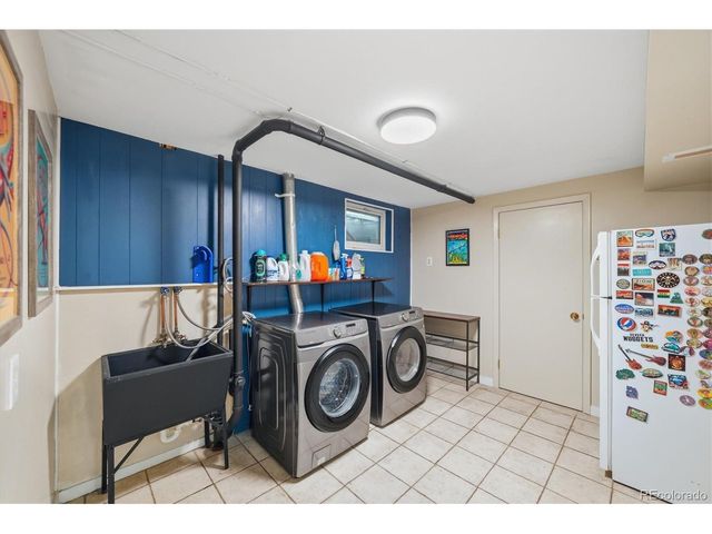 2955 S Zurich Ct, Denver, CO 80236
