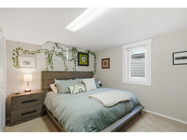 2955 S Zurich Ct, Denver, CO 80236