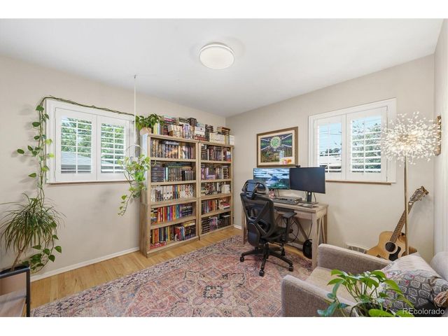 2955 S Zurich Ct, Denver, CO 80236