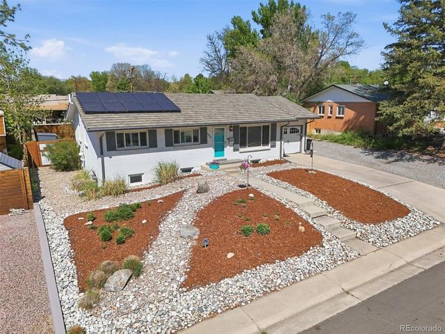 2955 S Zurich Ct, Denver, CO 80236