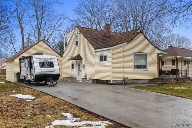 404 East Stenzil Street, North Tonawanda, NY 14120