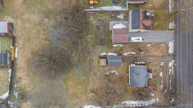 404 East Stenzil Street, North Tonawanda, NY 14120