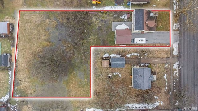 404 East Stenzil Street, North Tonawanda, NY 14120