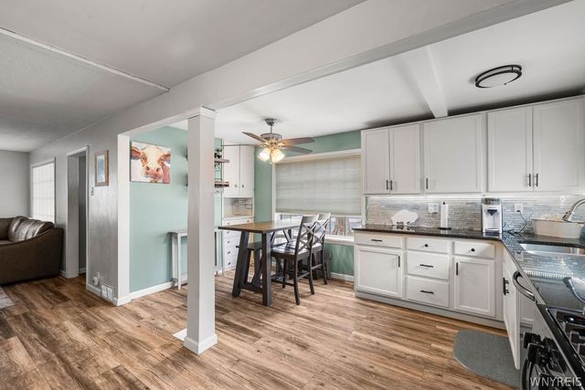 404 East Stenzil Street, North Tonawanda, NY 14120