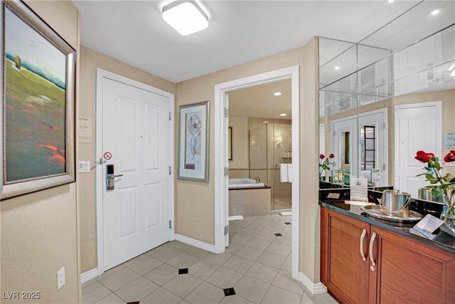 145 East Harmon Avenue 2209, Las Vegas, NV 89109